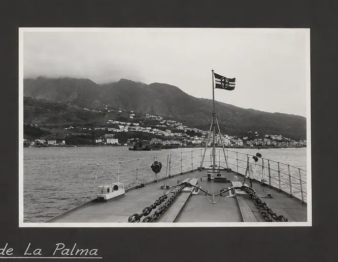 Llegada a Santa Cruz de La Palma del entonces capitán de fragata Karl Doenitz. en el crucero Emden.